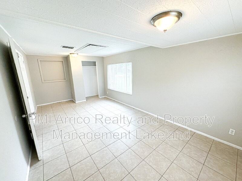 1595 28th St Nw - Photo 5 of 14