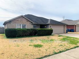 3711 Sw Hansom Loop - Photo 1 of 1