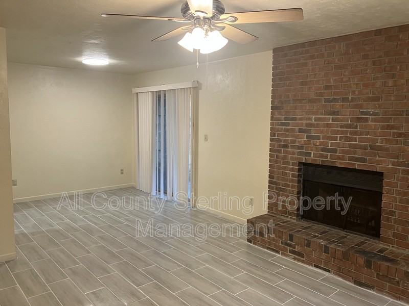 4511 Sw 71st Ter #1 - Photo 3 of 18