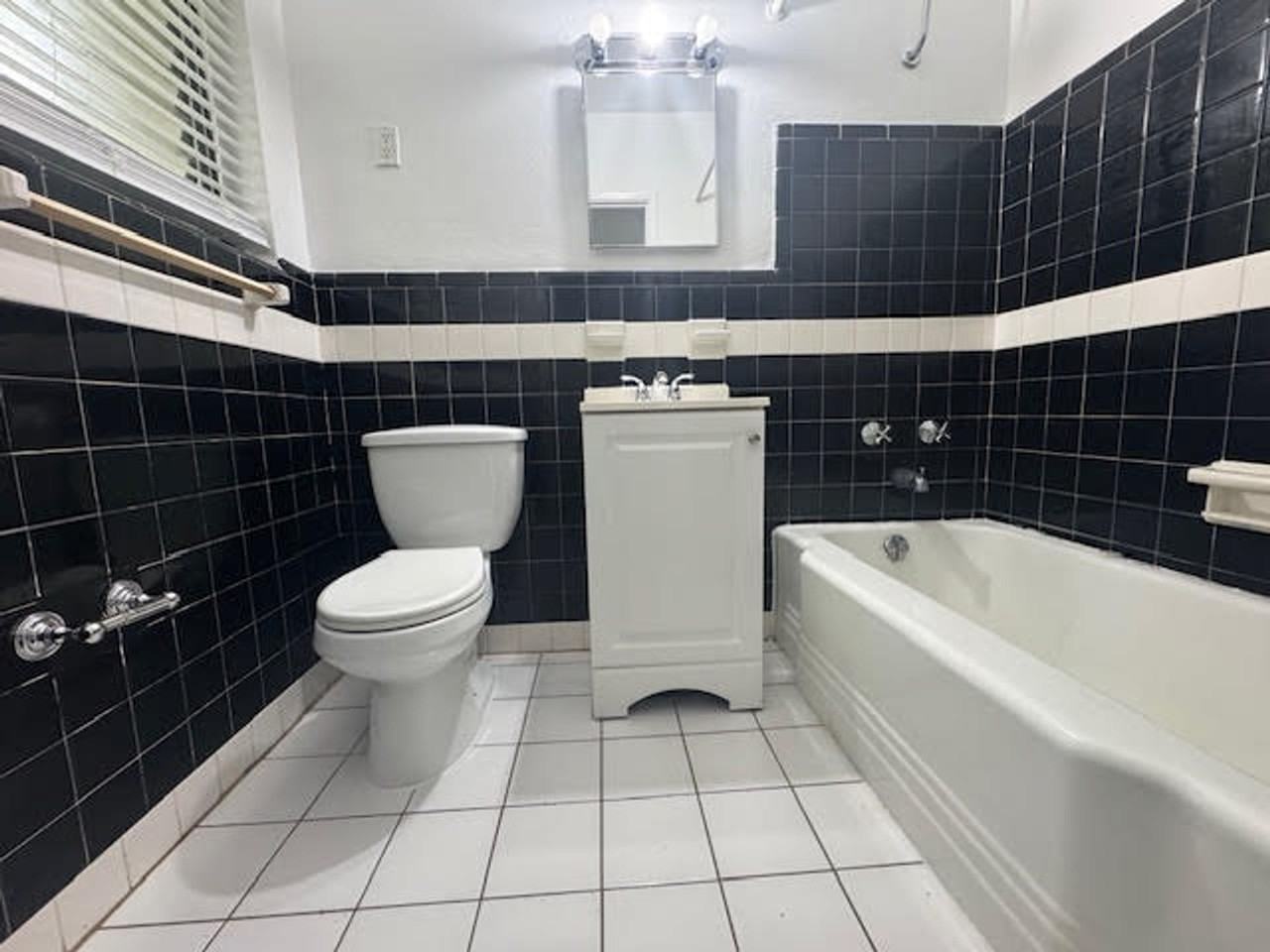 100 Isle of Venice Ft. Lauderdale, FL 33301 - Photo 7 of 9