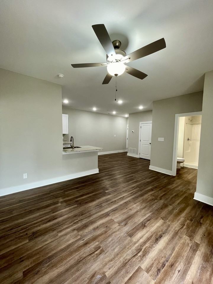 325 English Commons Drive - Photo 7 of 12