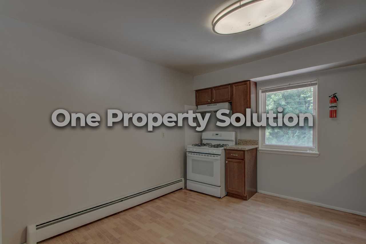 805 East 32nd Avenue Apt 10 - Photo 2 of 14