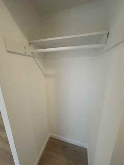 17550 Lake Shore Boulevard - Photo 4 of 13