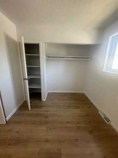 17550 Lake Shore Boulevard - Photo 6 of 13