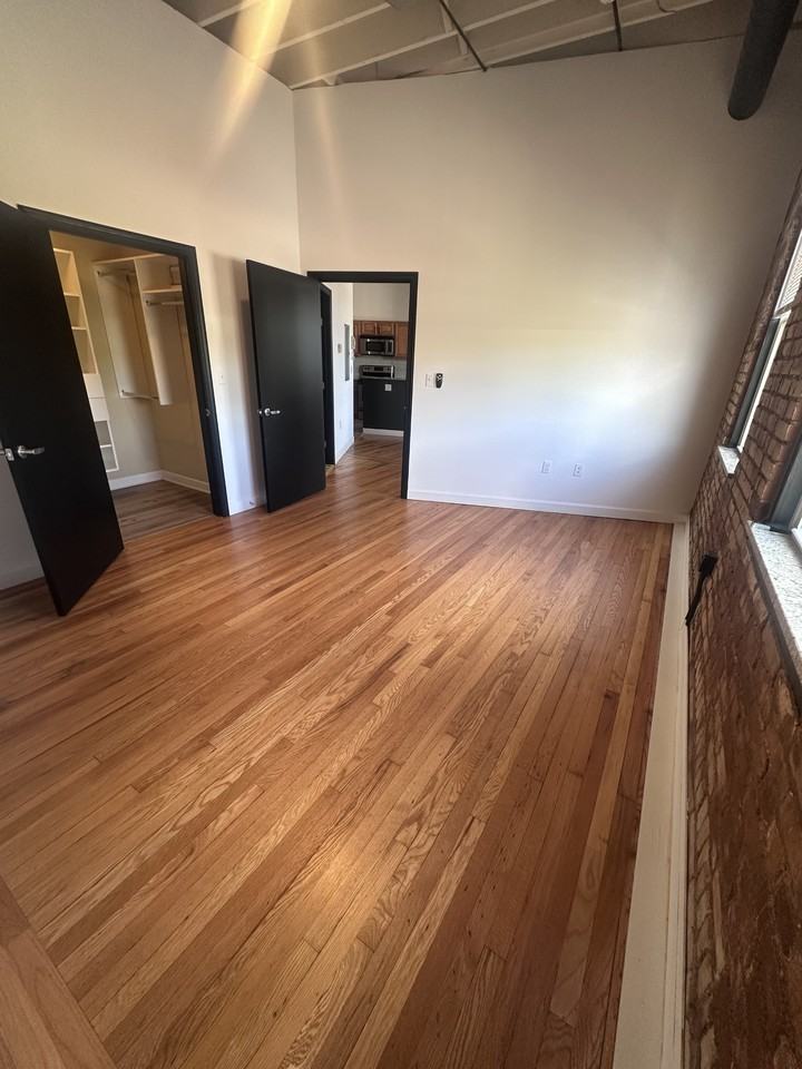 2800 Mayfield Road (Residential) - Photo 2 of 17