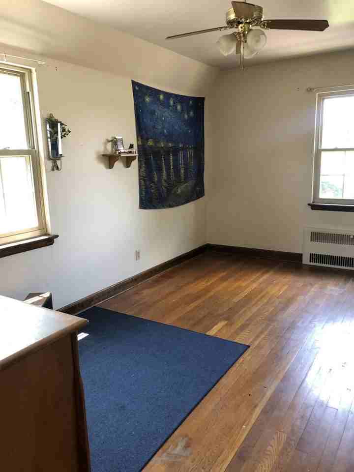 130 Brady Circle East - Photo 3 of 20