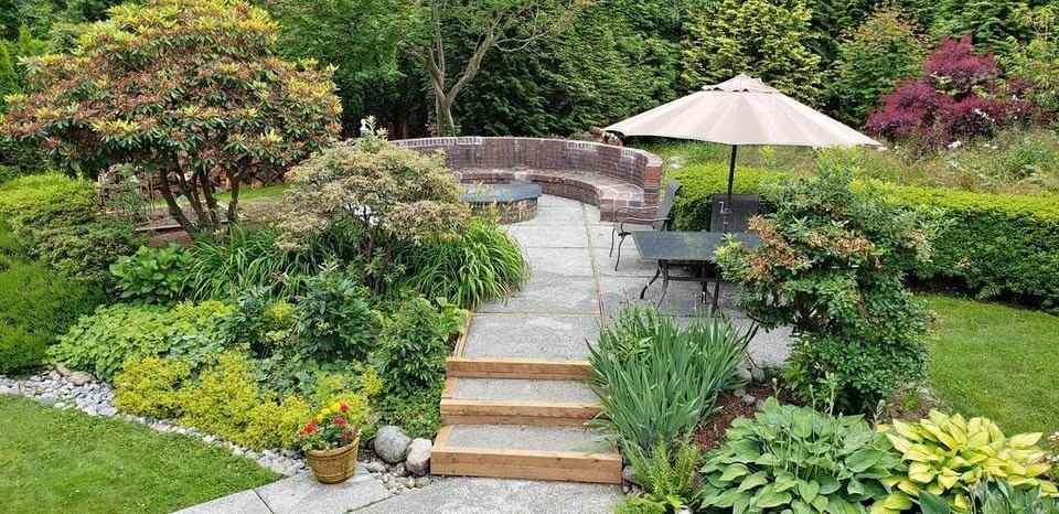 2135 Kirkstone Road - Photo 2 of 39