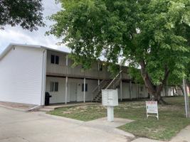 featured image of 1802 W 38th St