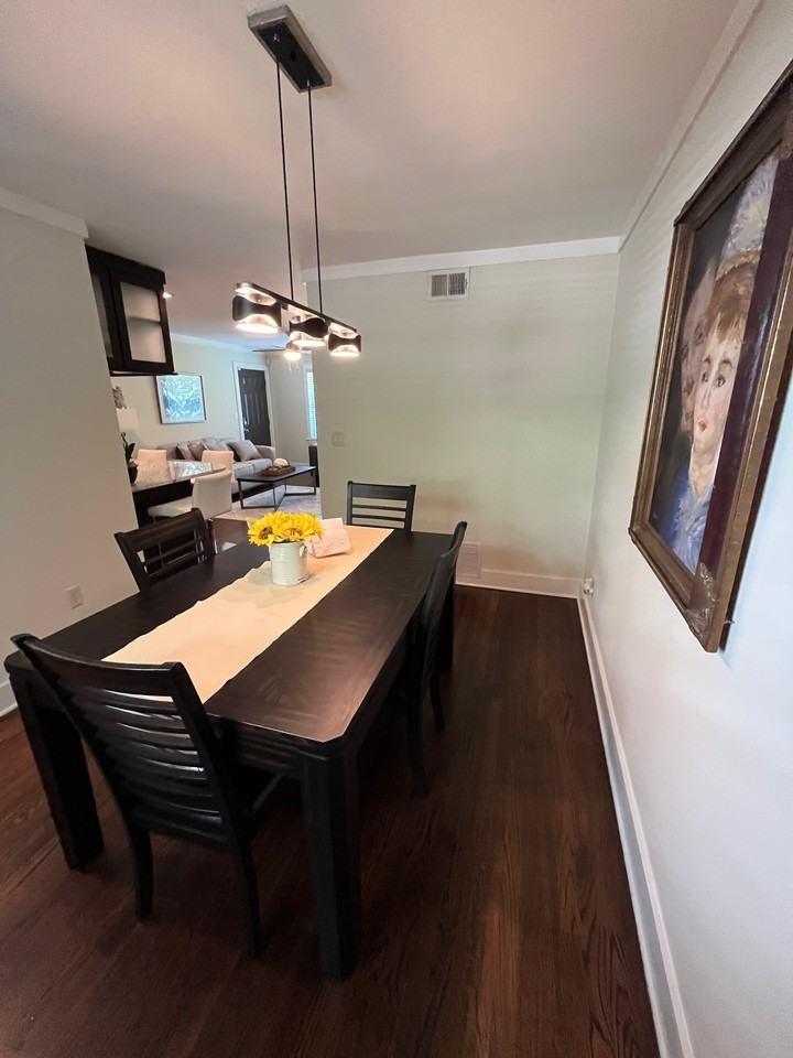 The Peachtree Chalet - Photo 5 of 34