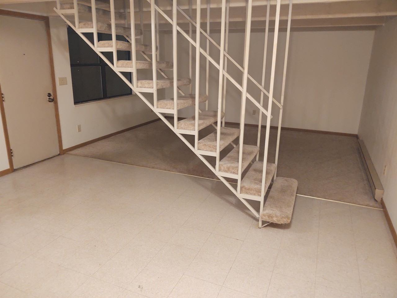 Whispering Winds - Photo 3 of 9