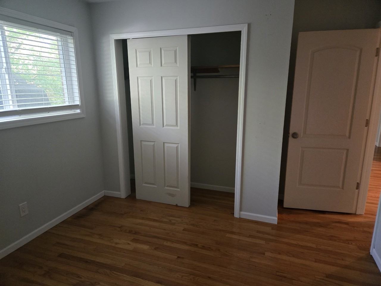 1709 Blossom Lane - Photo 4 of 10