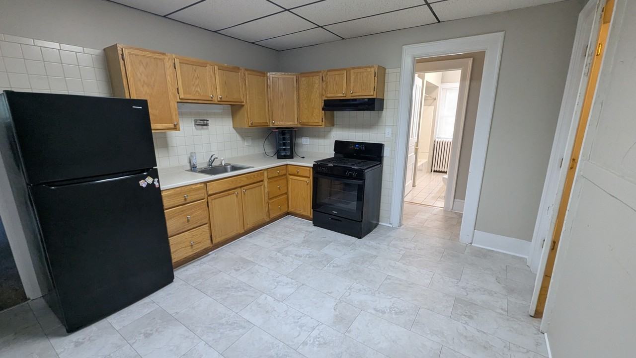 200-202 Brooks Avenue, 14619 - Photo 5 of 11