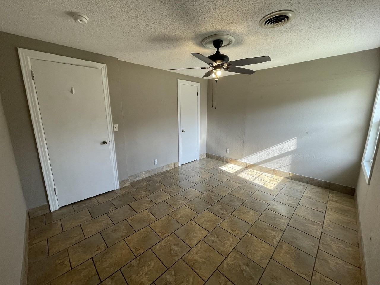 905 Coldwater Road - A - Photo 7 of 8