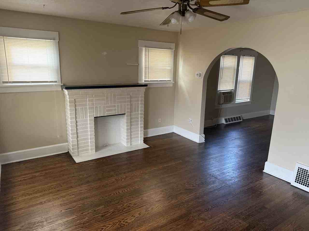 60 Townsend Avenue - Photo 2 of 11