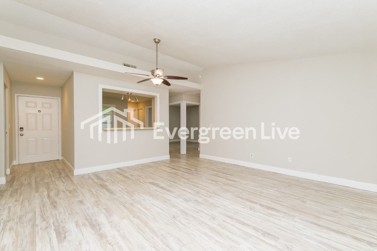 11507 Smokethorn Dr - Photo 2 of 16