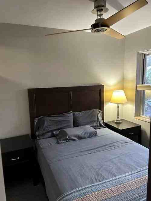 Milwaukee 1028 Juneau Kickerbocker - Photo 3 of 7