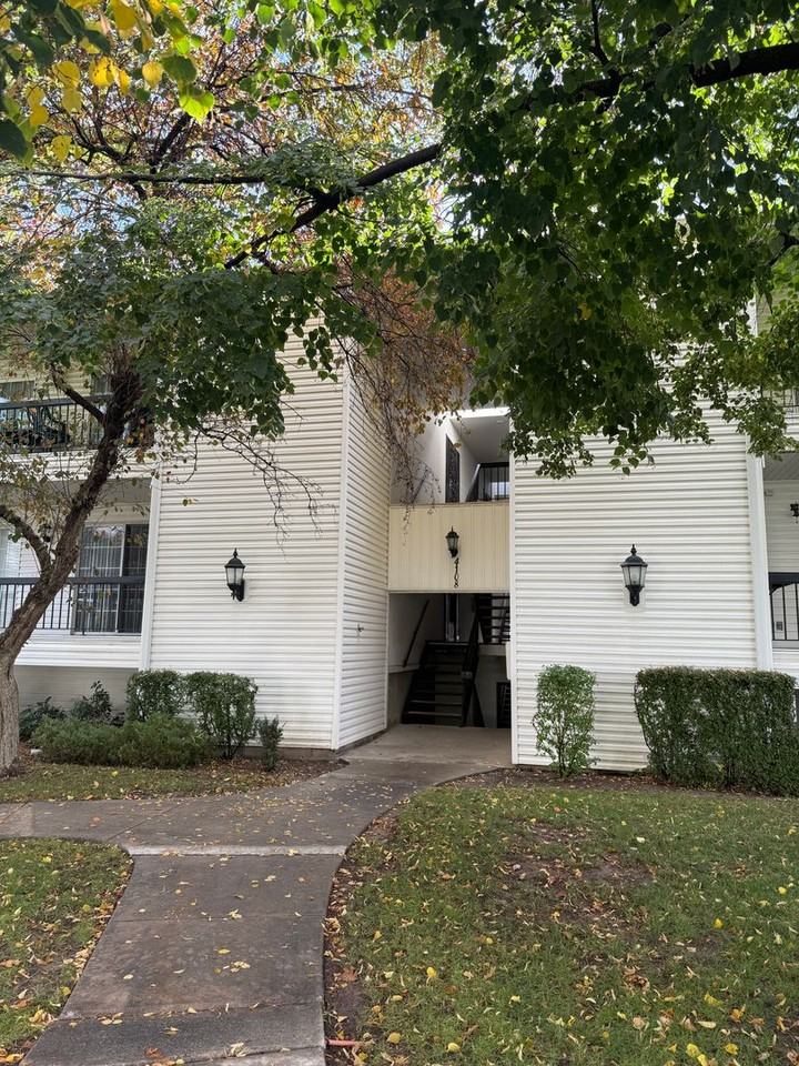 4108 S 670 E #D - Photo 2 of 35