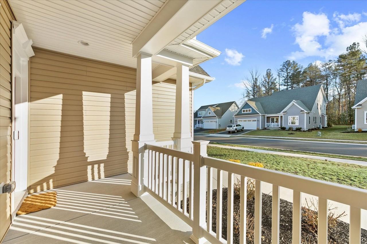 22657 Deep Woods Rd - Photo 3 of 36