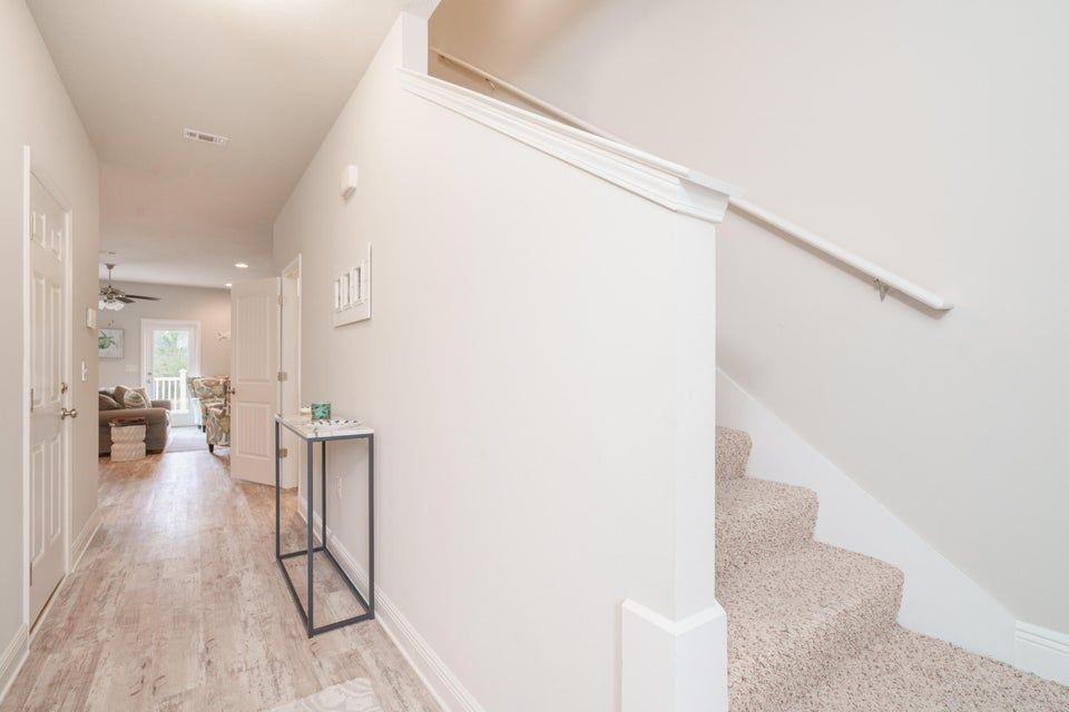 90 Crossing Ln - Photo 2 of 23