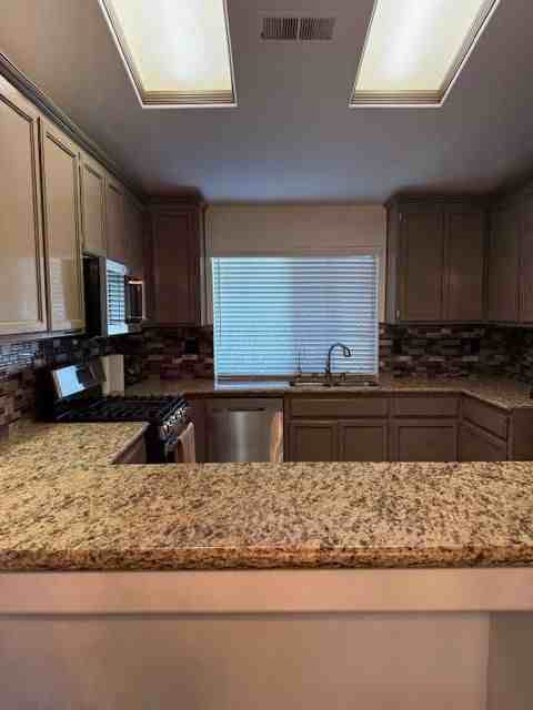 6003 Bluewater Bay Ct - Photo 6 of 9