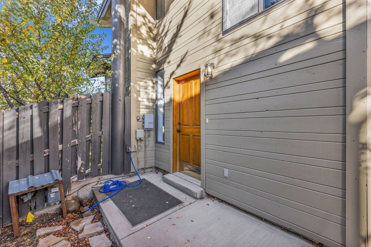 2708 2708 Cottage Loop Road - Photo 3 of 31