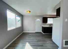 featured image of 4005 Bell Ave