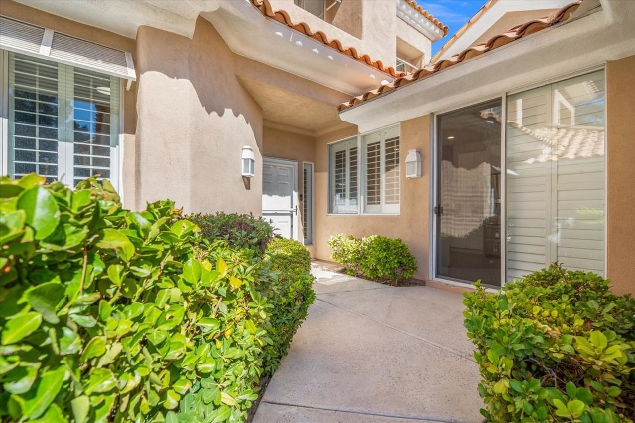 8581 Heather Downs Dr - Photo 3 of 30