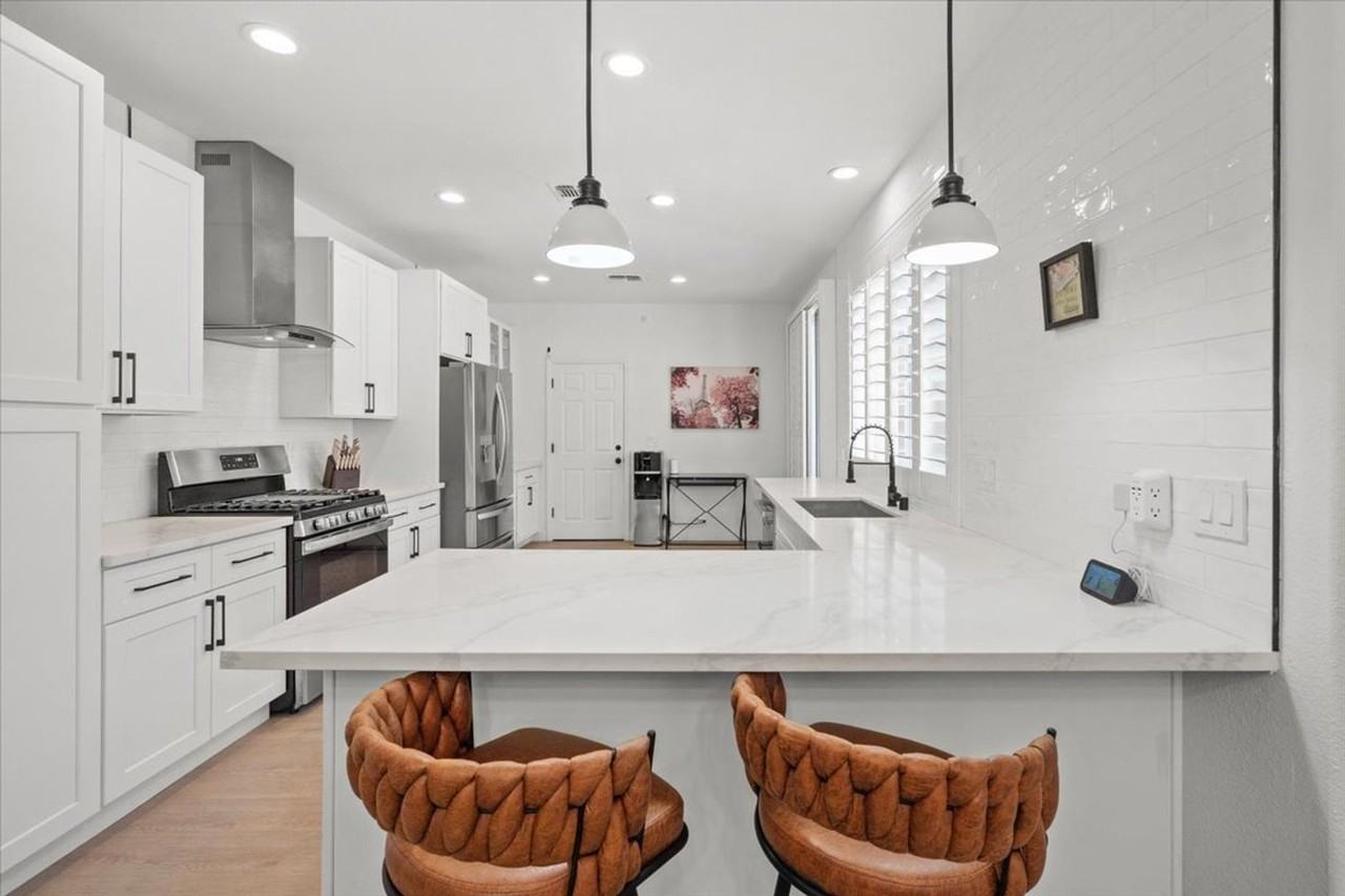 8581 Heather Downs Dr - Photo 4 of 30