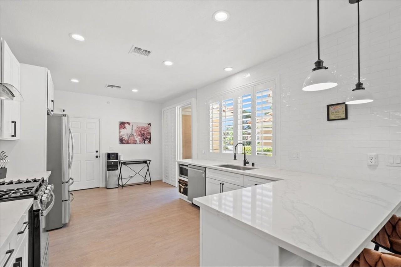 8581 Heather Downs Dr - Photo 6 of 30