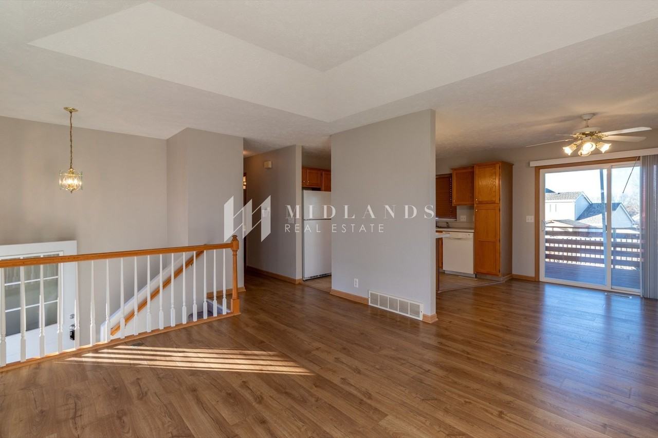 3208 Chad Ave - Photo 2 of 15