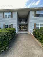 featured image of 700 Simpson Rd