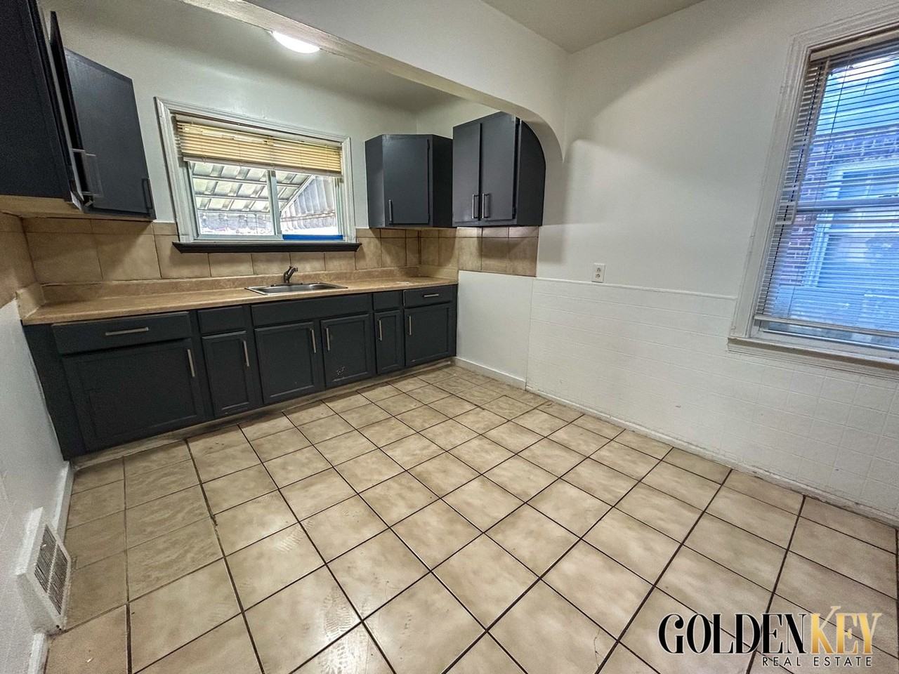 9575 Longacre Street - Photo 4 of 15