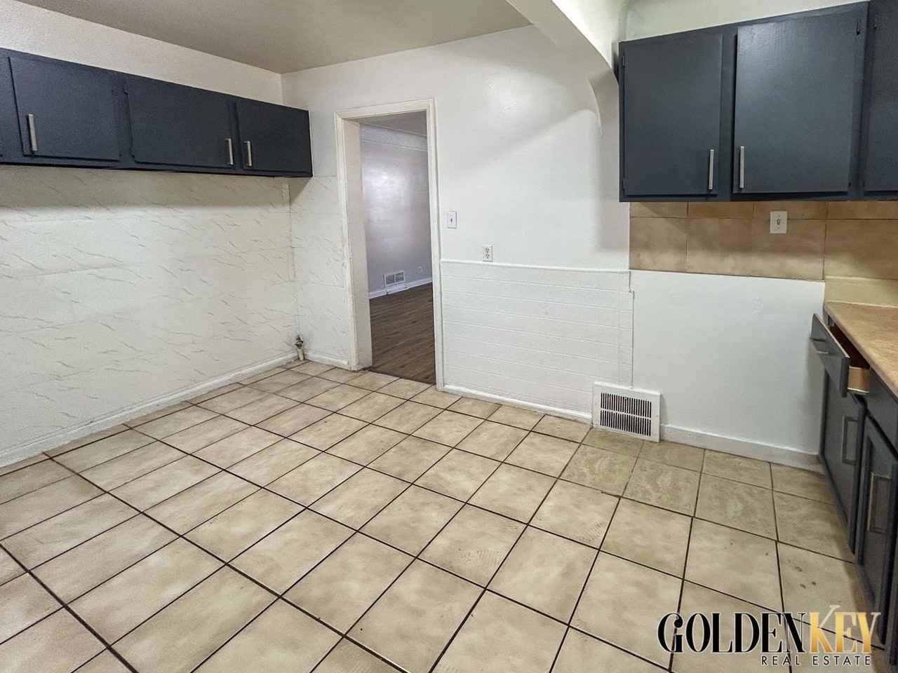 9575 Longacre Street - Photo 6 of 15