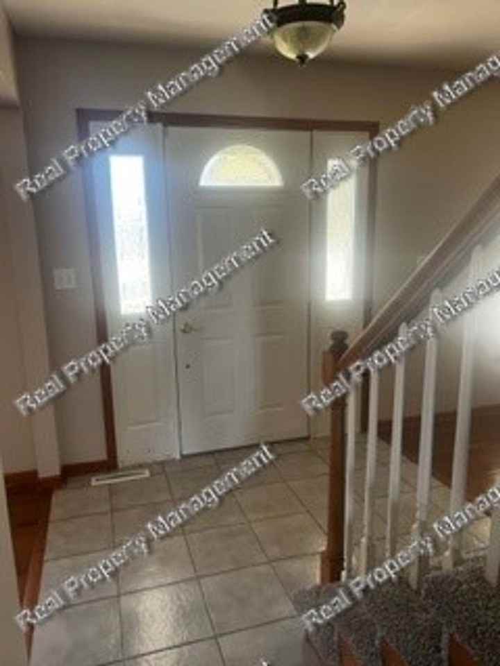 53 53 Summer Hill Drive - Photo 2 of 22