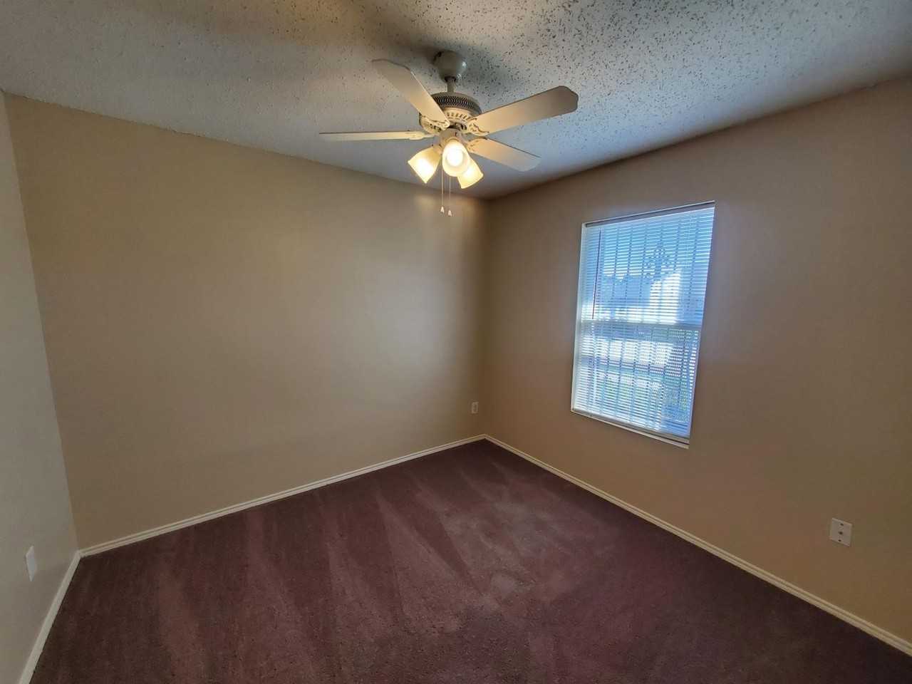 771 Panola Dr - Photo 4 of 9