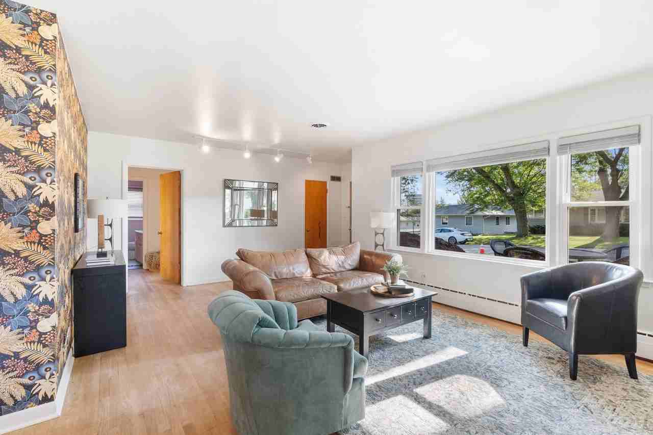 27 Leamer Ct - Photo 3 of 19