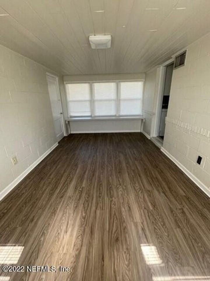 4737 Blount Ave - Photo 2 of 17