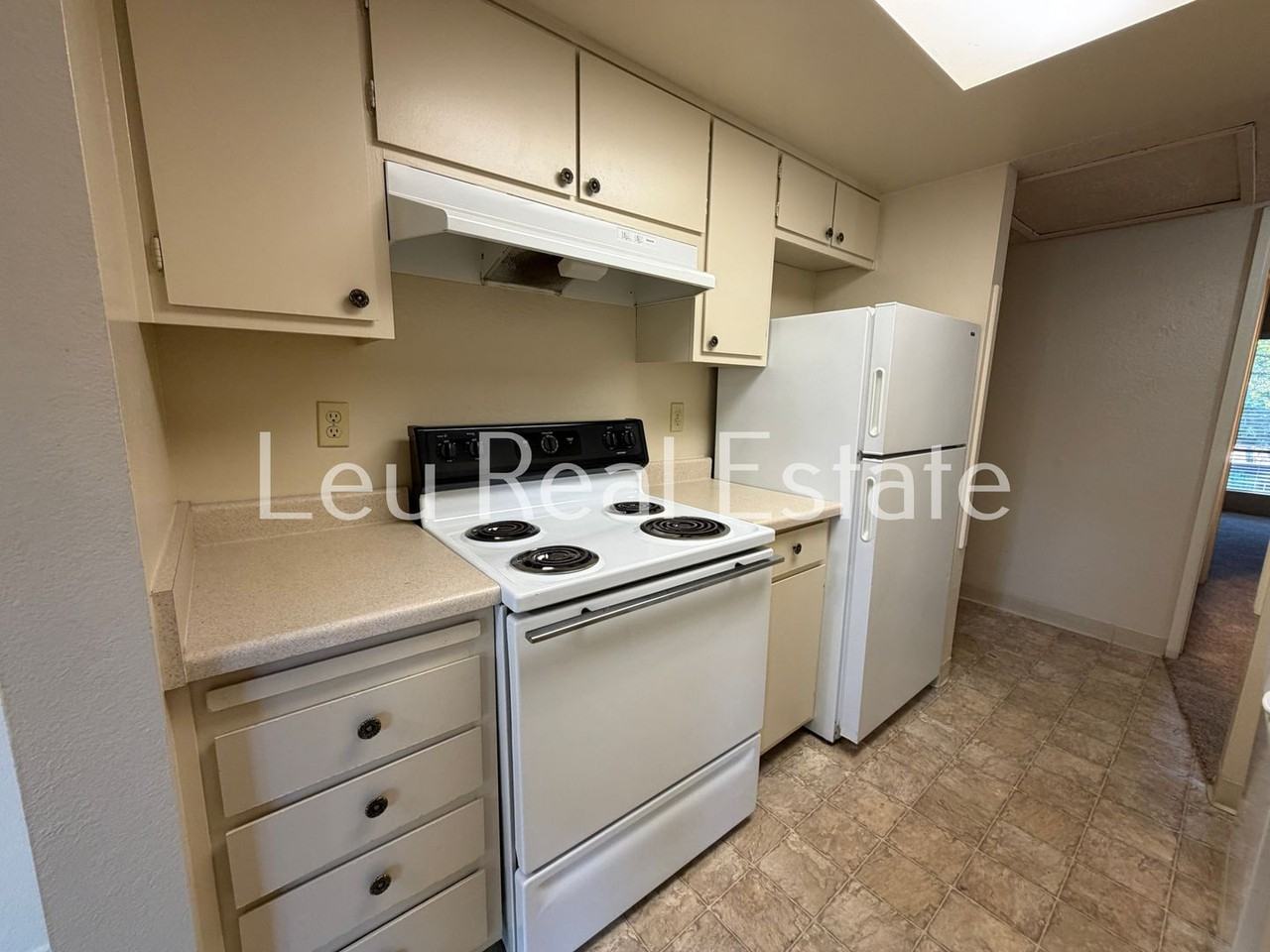 Timberlake Apartments - Photo 3 of 27