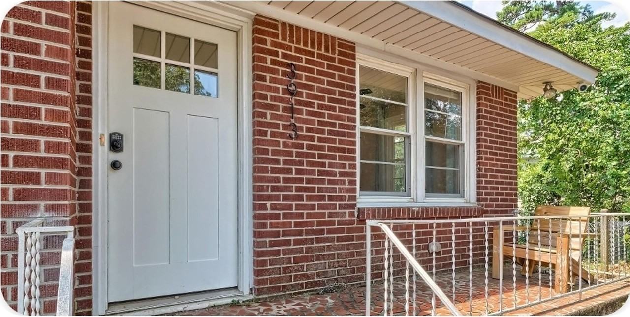 3913 Margrave Rd - Photo 2 of 33