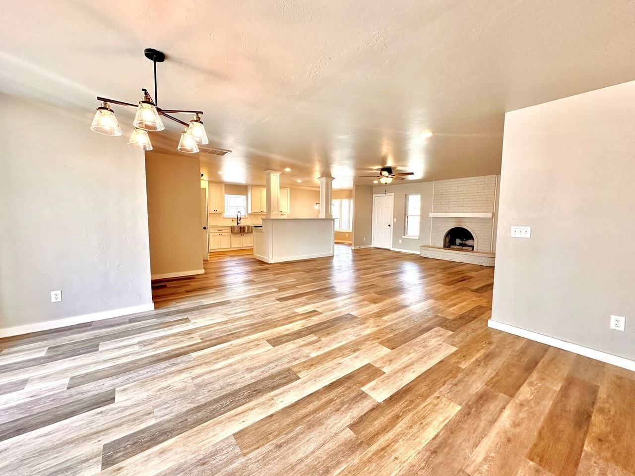 3408 Oak Grove Dr - Photo 2 of 48