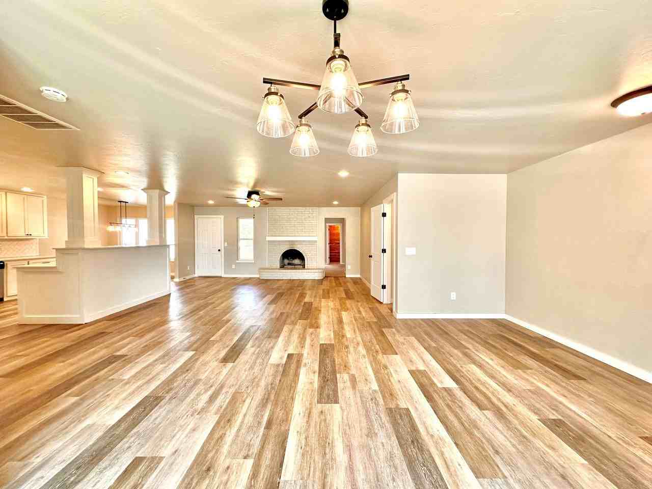 3408 Oak Grove Dr - Photo 3 of 48