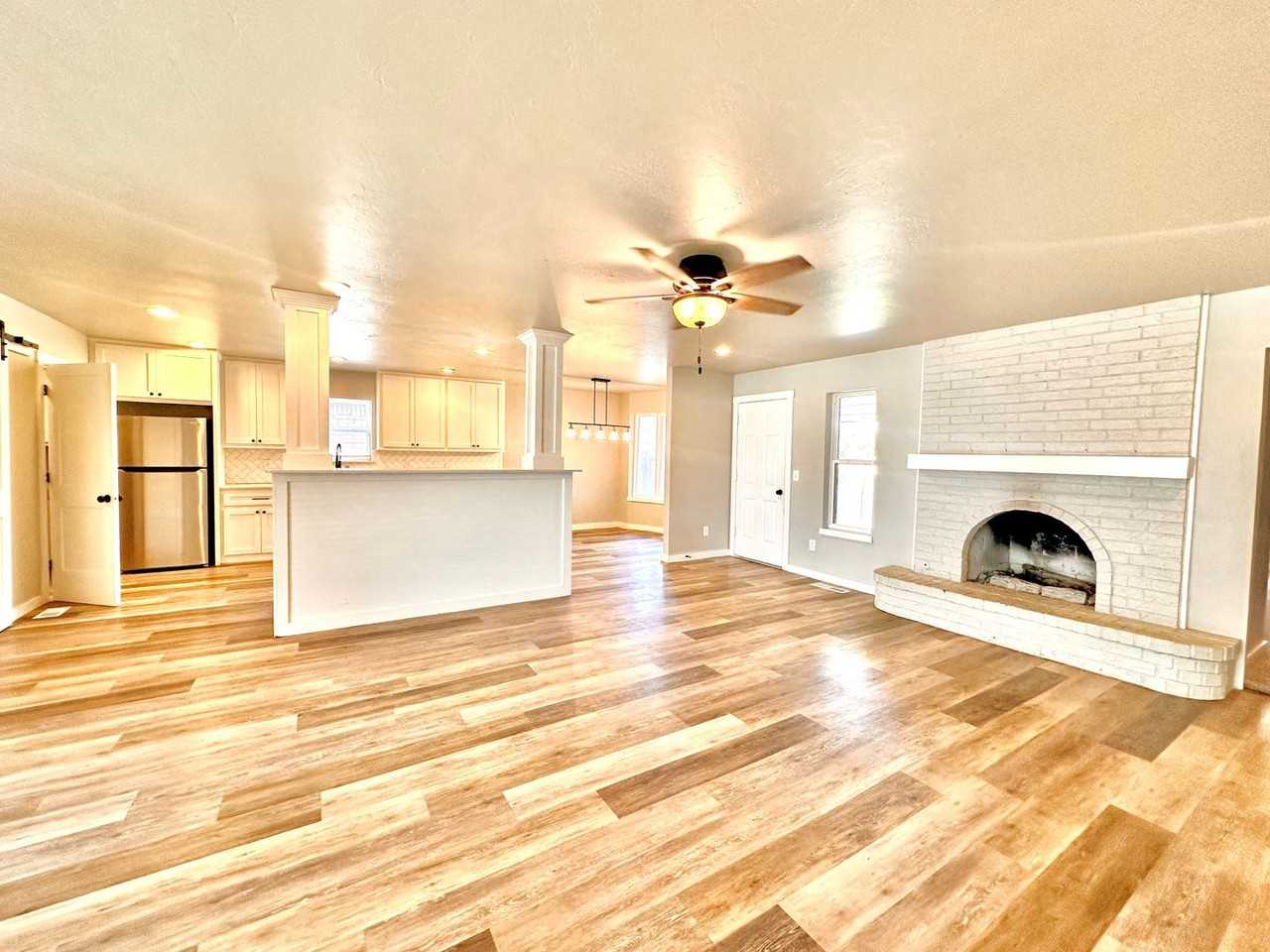 3408 Oak Grove Dr - Photo 7 of 48