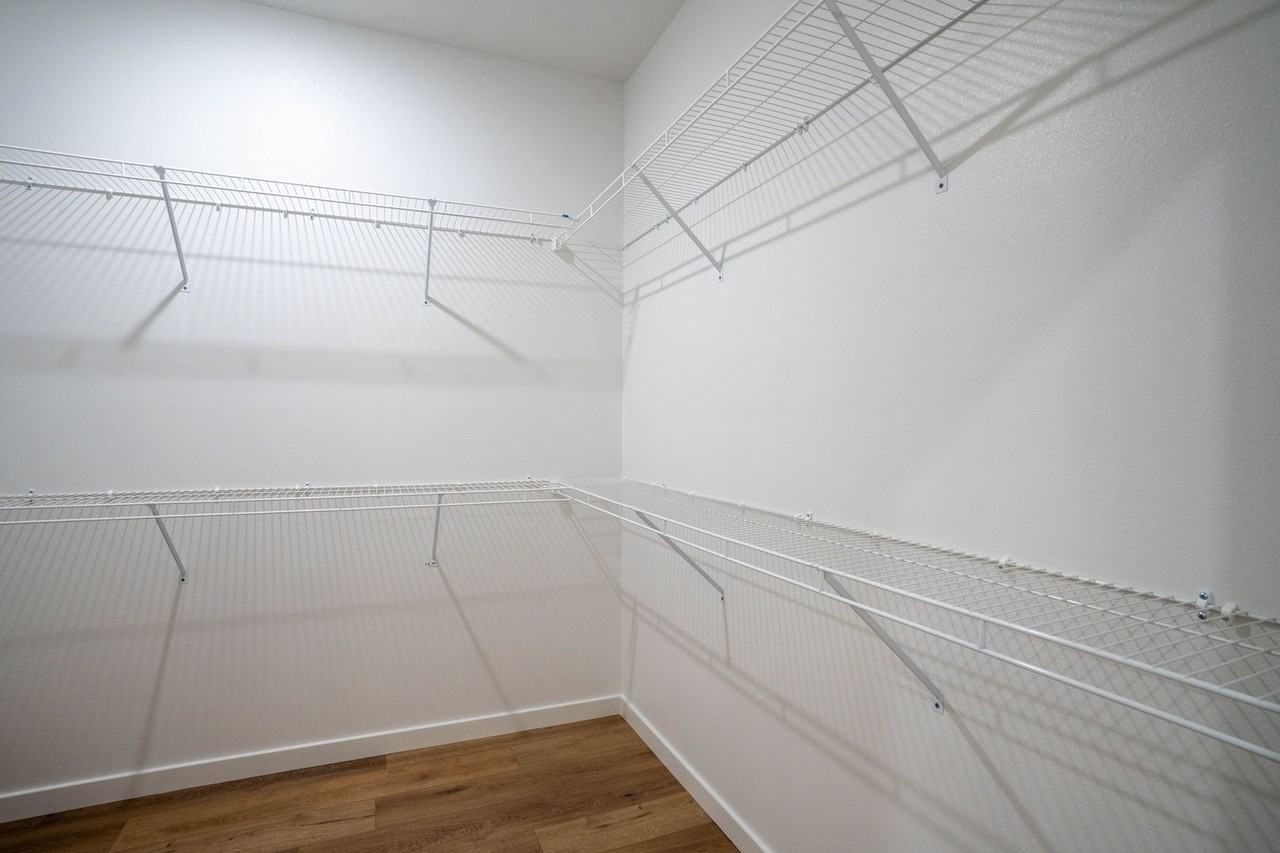 1726 Cash Dr - Photo 3 of 26