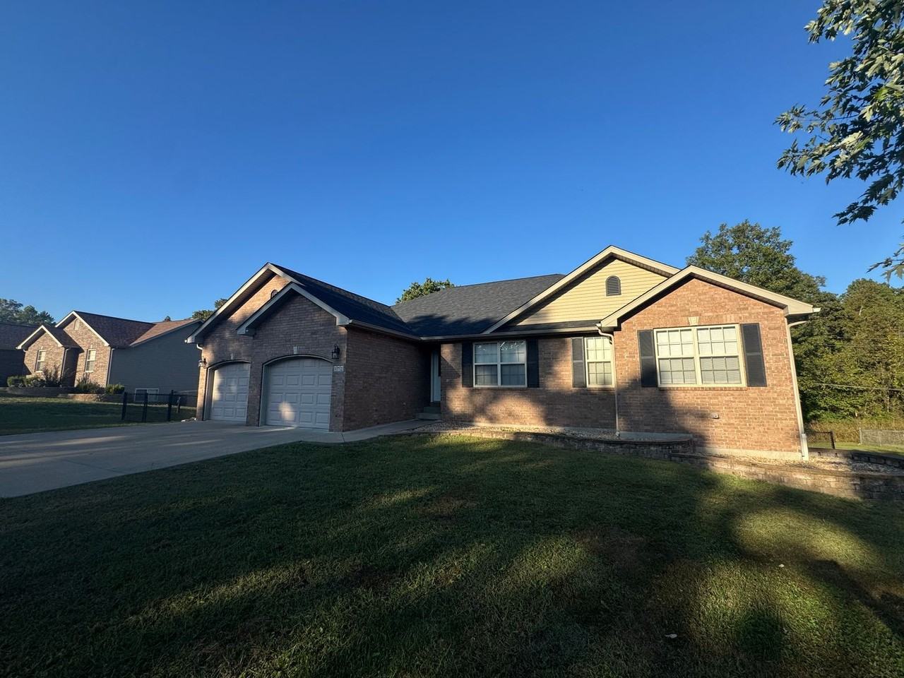 172 Ridgeview Dr - Photo 2 of 50