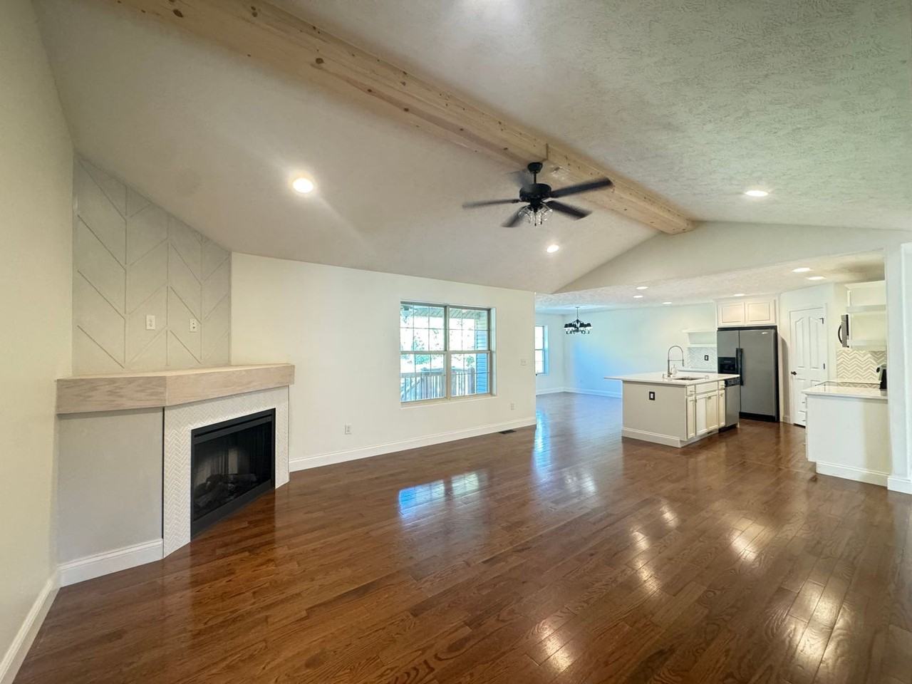 172 Ridgeview Dr - Photo 5 of 50