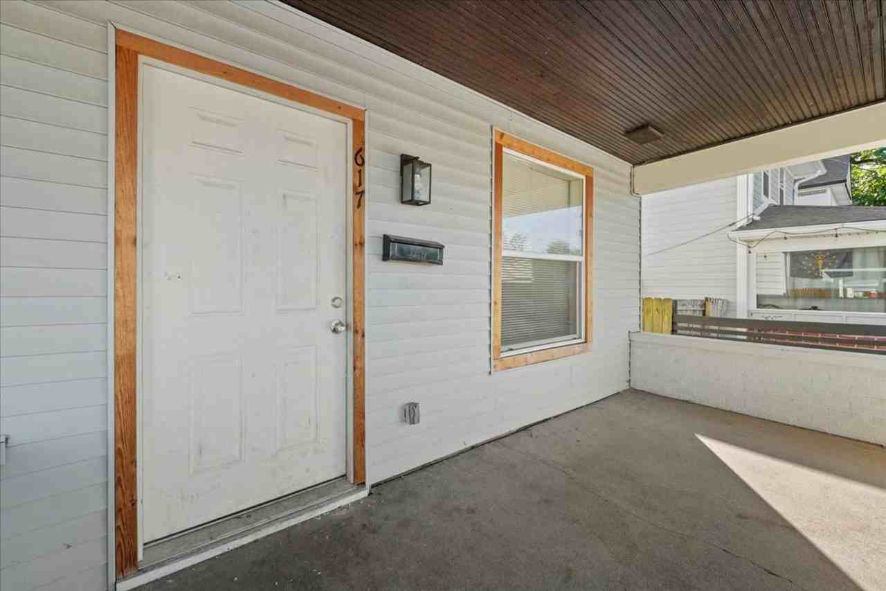 617 N Parker Ave - Photo 2 of 18