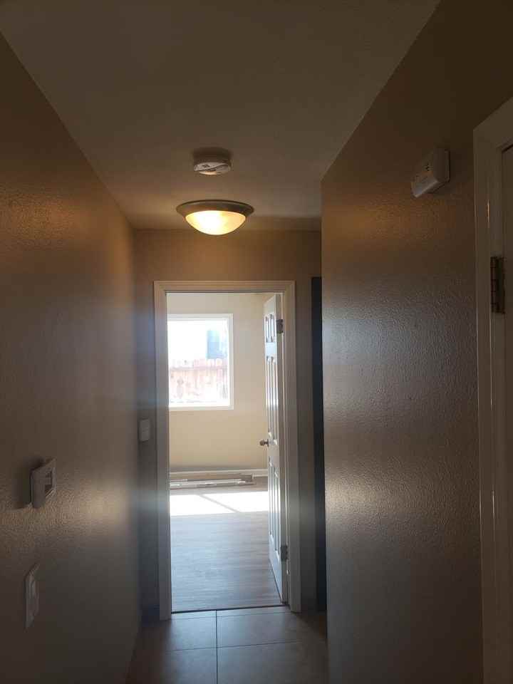 340 Colonial Cir - Photo 5 of 10