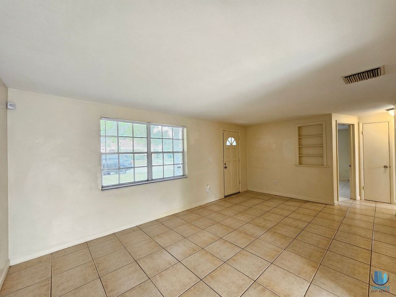 4332 Newbury Dr - Photo 3 of 20