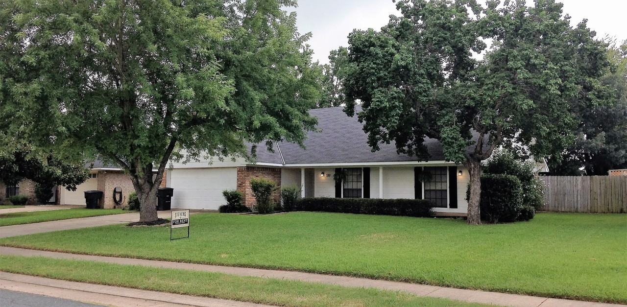 519 Southwood Dr - Photo 2 of 34