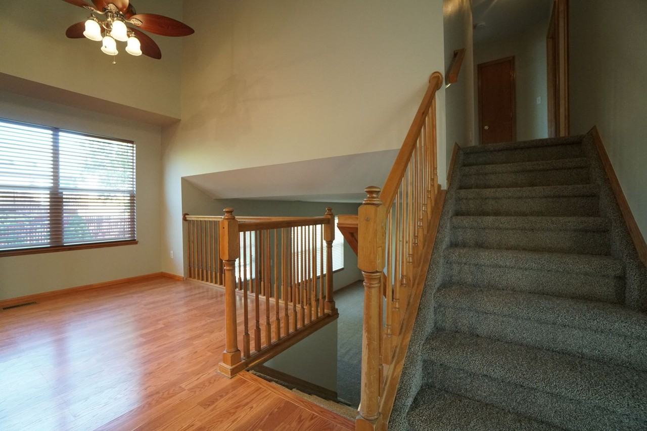 1072 Scarlet Oak Dr - Photo 7 of 30